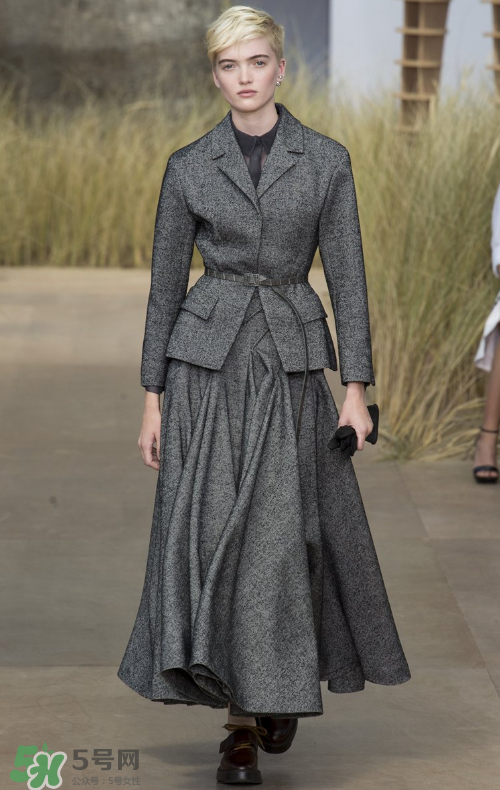 dior迪奧2017秋冬高定系列怎么樣_好看嗎_款式有哪些？