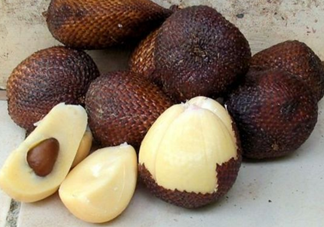 蛇皮果吃了會(huì)上火嗎？蛇皮果吃了會(huì)不會(huì)皮膚過敏？