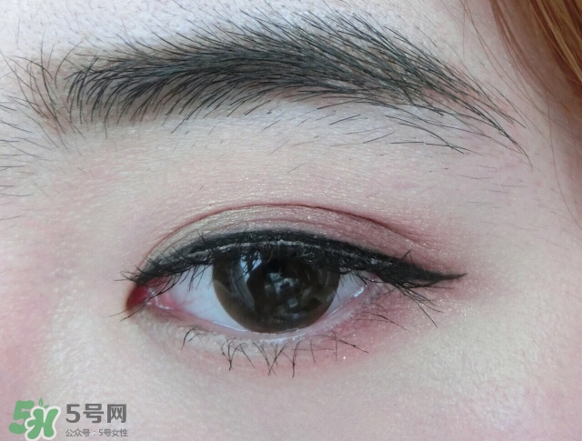 nars吉隆坡眼影怎么畫？nars吉隆坡雙色眼影畫法圖解