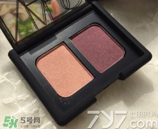 nars吉隆坡眼影怎么畫？nars吉隆坡雙色眼影畫法圖解
