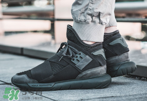 y-3 qasa high 2017上腳效果怎么樣？y-3跑鞋2017上腳好看嗎？
