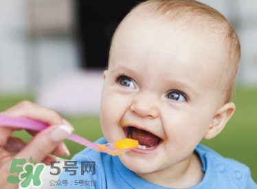 輔食添加過(guò)早的危害？為什么不能過(guò)早的添加輔食？