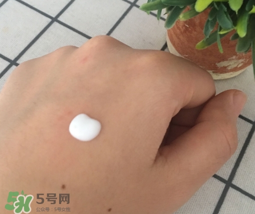 高姿勻凈透亮萃白禮盒多少錢(qián)？高姿勻凈透亮萃白禮盒價(jià)格