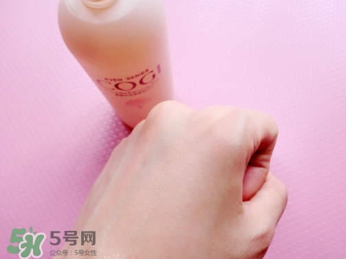 高姿大白水男士能用嗎？高姿大白水男生用合適嗎？