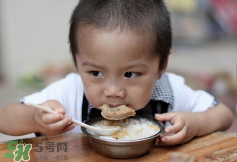 2歲寶寶不愛吃肉怎么辦?2歲寶寶為什么不愛吃肉? 2歲寶寶不愛吃肉怎么辦?2歲寶寶為什么不愛吃肉?