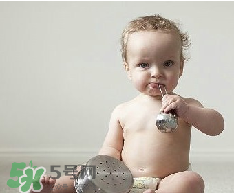 寶寶胎記多什么原因？寶寶胎記多是怎么回事？