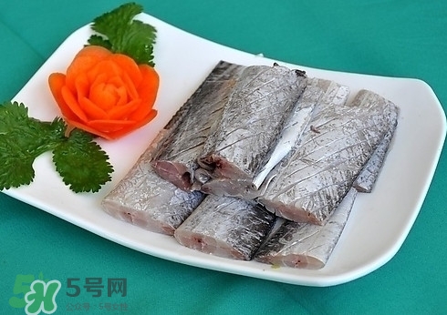 帶魚(yú)是深海魚(yú)嗎？帶魚(yú)是海鮮嗎