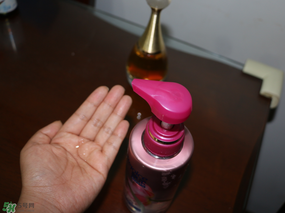 飄柔微米凈透系列綠色和紅色區(qū)別？飄柔微米凈透系列怎么用