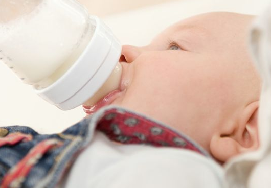 寶寶吐奶和黃疸有關(guān)系嗎？黃疸會影響嬰兒吐奶嗎？