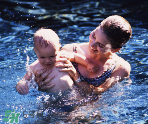 小孩玩水多久合適？小孩多久玩一次水好？