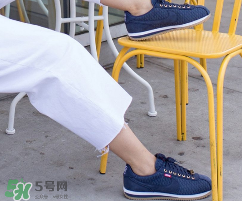 mister cartoon與nike cortez45周年聯(lián)名鞋子什么時候發(fā)售？