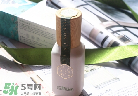 百雀羚三生花冰清瑩白精華液多少錢_專柜價格 百雀羚三生花冰清瑩白精華液多少錢_專柜價格