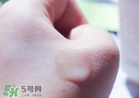 百雀羚三生花冰清瑩白精華液多少錢_專柜價格 百雀羚三生花冰清瑩白精華液多少錢_專柜價格