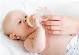 寶寶吐奶和哭有關(guān)系嗎？寶寶哭會引起吐奶嗎？