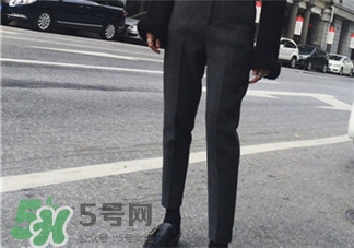 腿型不好穿什么褲子?煙管褲給你還你一條美腿 腿型不好穿什么褲子?煙管褲給你還你一條美腿