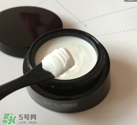 阿瑪尼黑鑰匙眼霜多少錢？阿瑪尼黑鑰匙眼霜專柜價格