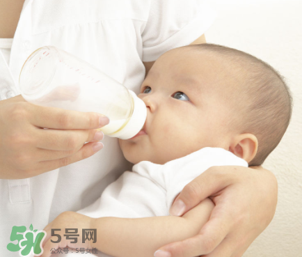 如何戒夜奶寶寶不痛苦？寶寶如何戒夜奶？