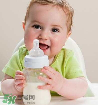 如何戒夜奶寶寶不痛苦？寶寶如何戒夜奶？