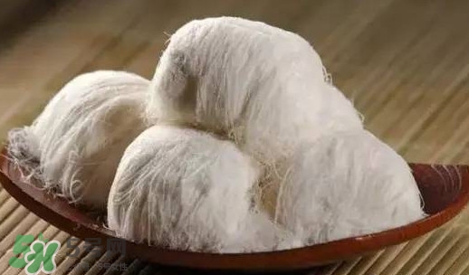 龍須糖是什么做的？龍須糖上面一層粉是什么粉