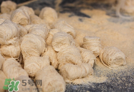 龍須糖多少錢一盒？龍須酥和龍須糖的區(qū)別