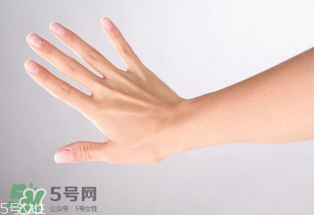 手總出汗是怎么回事_手總出汗是什么原因 手總出汗是怎么回事_手總出汗是什么原因