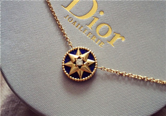 迪奧羅盤項(xiàng)鏈意義是什么？dior迪奧羅盤項(xiàng)鏈有什么寓意？