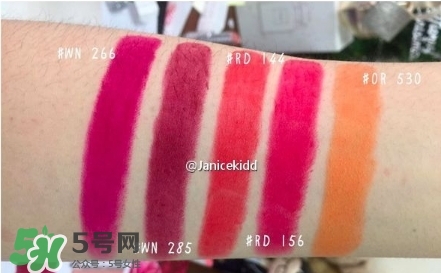 植村秀無(wú)色限柔霧唇膏多少錢_專柜價(jià)格