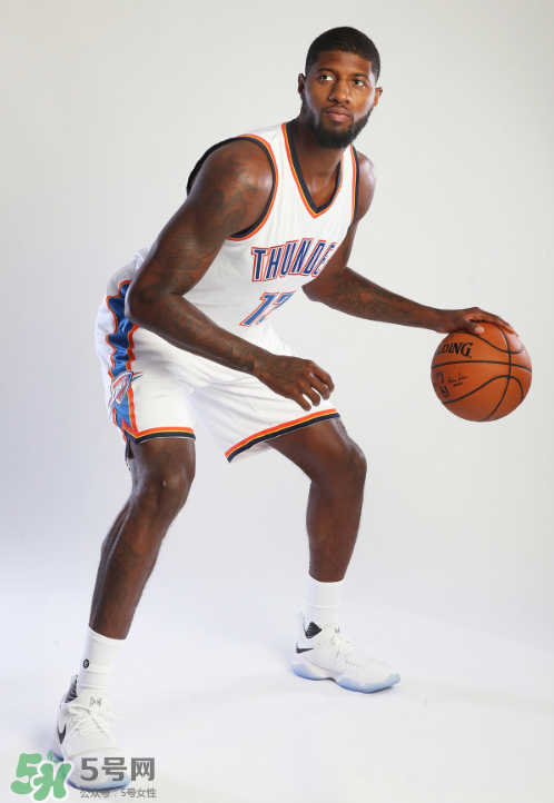 保羅喬治雷霆定妝照上腳穿的球鞋是什么型號(hào)？