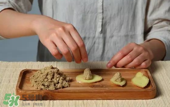 三伏貼和三伏灸哪個效果好？三伏貼和三伏灸對比