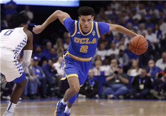 2017夏季聯賽朗佐鮑爾球哥上腳穿的球鞋是什么型號？