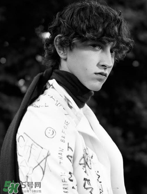 raf simons算什么檔次？raf simons是奢侈品嗎？