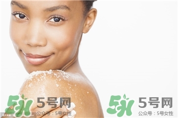 電腦輻射會讓皮膚長痘嗎?白領(lǐng)怎么防輻射? 電腦輻射會讓皮膚長痘嗎?白領(lǐng)怎么防輻射?