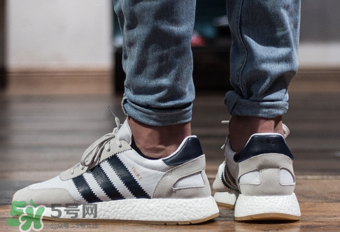 adidas iniki runner上腳效果怎么樣？阿迪達(dá)斯復(fù)古跑鞋好看嗎？