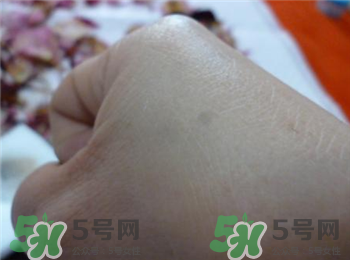 嘉媚樂(lè)粉紅雛菊清瀅潔面乳好不好?嘉媚樂(lè)粉紅雛菊清瀅潔面乳怎么樣? 嘉媚樂(lè)粉紅雛菊清瀅潔面乳好不好?嘉媚樂(lè)粉紅雛菊清瀅潔面乳怎么樣?