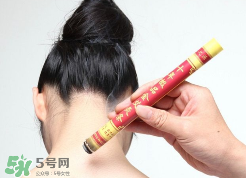 艾灸條和艾灸貼哪個(gè)好？艾灸好還是艾灸貼好？