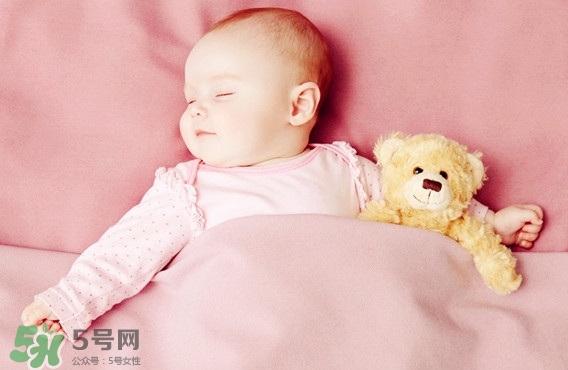 三伏灸小孩可以灸嗎？寶寶多大可以灸三伏灸？