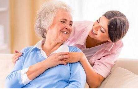 為什么人老了會長老年斑？老年斑是什么原因引起的