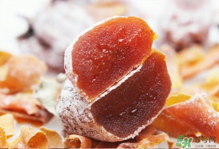 柿餅上的白霜可以吃嗎？怎么辨別柿霜的真假？