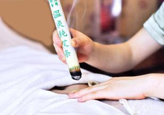 艾灸條和艾灸貼哪個好？艾灸好還是艾灸貼好？