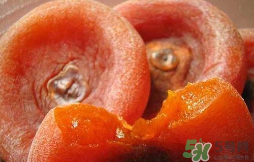 柿餅上的白霜可以吃嗎？怎么辨別柿霜的真假？