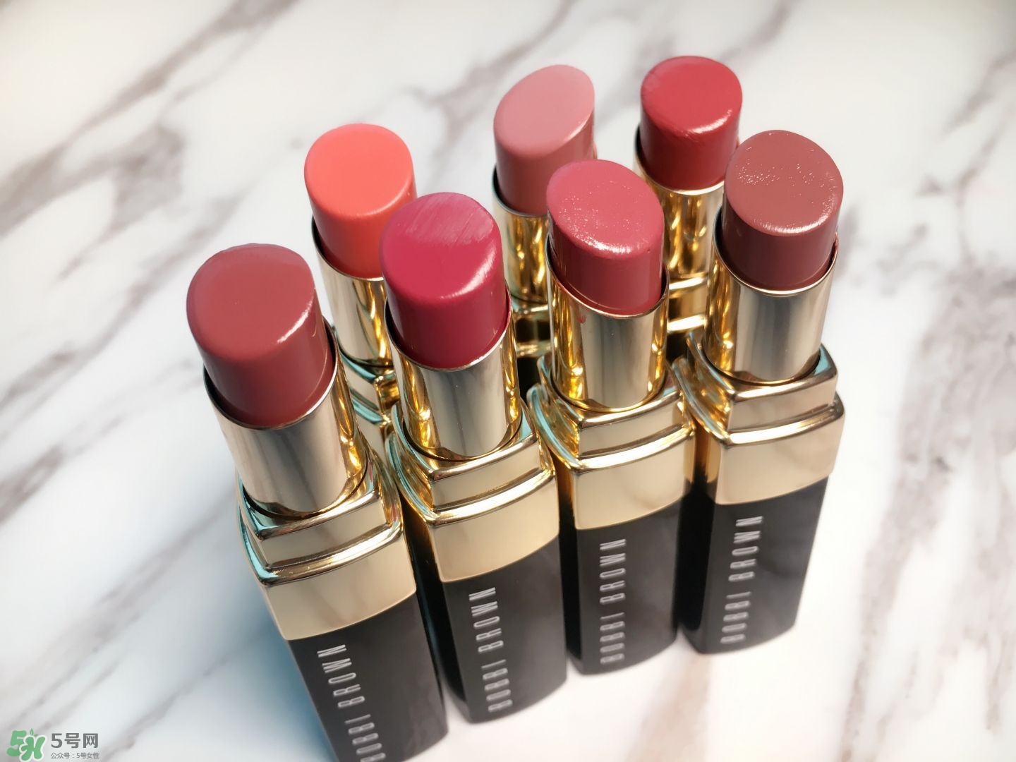 芭比波朗精萃修護(hù)唇膏色號(hào)_試色圖 芭比波朗精萃修護(hù)唇膏色號(hào)_試色圖