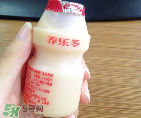 養(yǎng)樂(lè)多什么時(shí)候喝最好？養(yǎng)樂(lè)多能多喝嗎