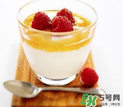 酸奶飯前喝還是飯后喝好？酸奶早上喝好還是晚上喝好