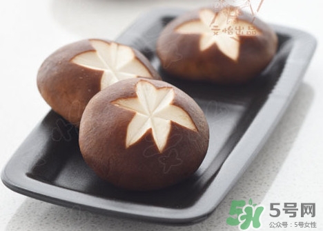 香菇怎么切十字？如何切出漂亮的香菇花兒