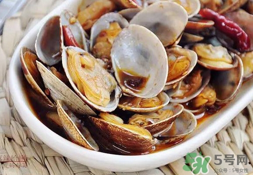 花蛤死了還能炒開口么？花蛤里面的黑色能吃嗎