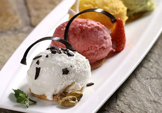 雪糕能和雞蛋一起吃嗎？吃完雪糕能吃雞蛋嗎？