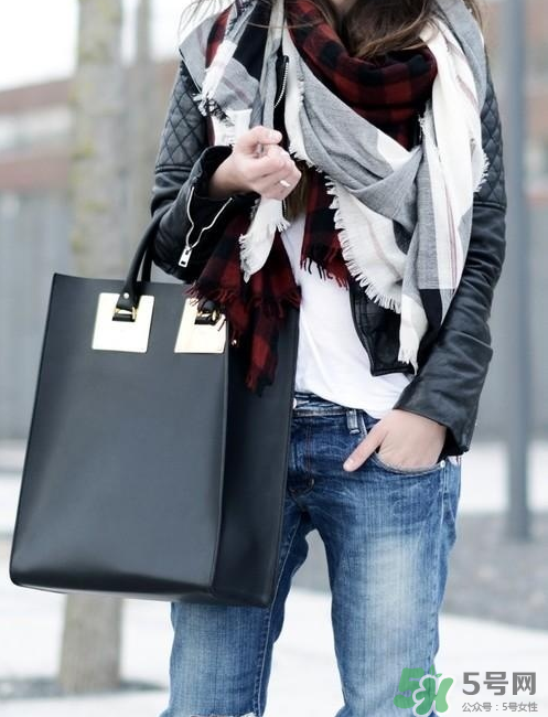 sophie hulme是什么牌子_哪個(gè)國(guó)家的_什么檔次？