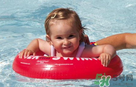 freds游泳圈怎么充氣？freds游泳圈充氣充不進(jìn)去怎么辦？