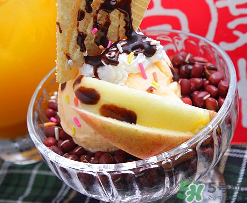 雪糕能和雞蛋一起吃嗎？吃完雪糕能吃雞蛋嗎？