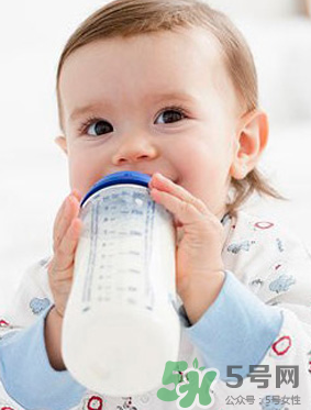 寶寶奶粉過敏有什么癥狀 如何判斷寶寶是否奶粉過敏 寶寶奶粉過敏有什么癥狀 如何判斷寶寶是否奶粉過敏